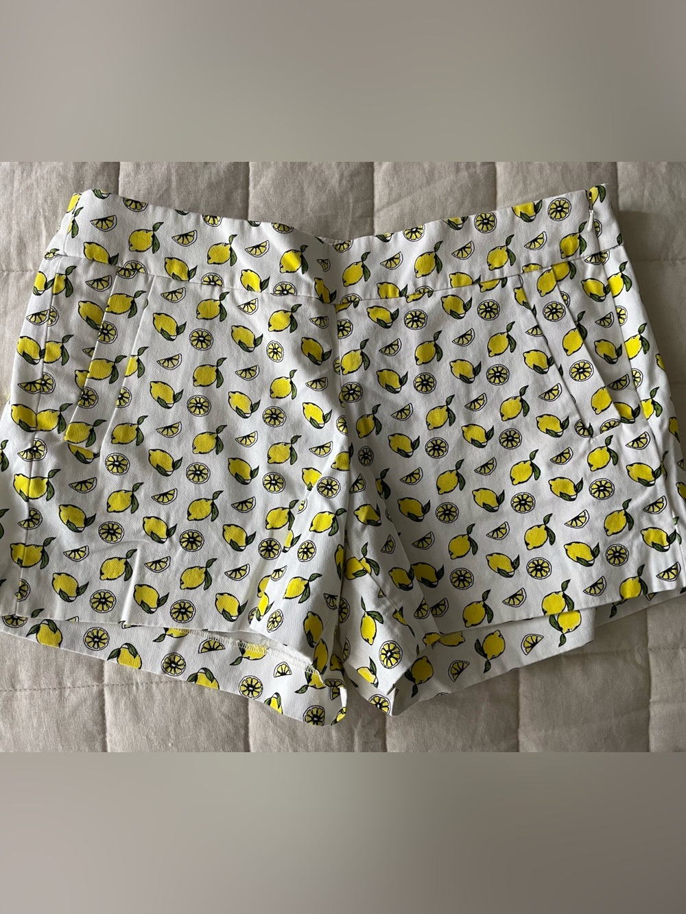 White Lemon Print Women’s Shorts